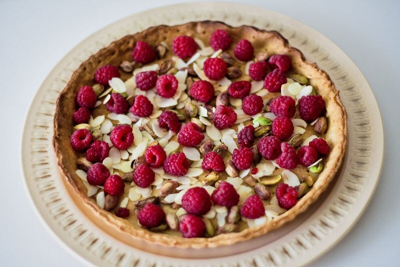 Seasonal Pies: 7 Recipes That Celebrate Fresh Fruits